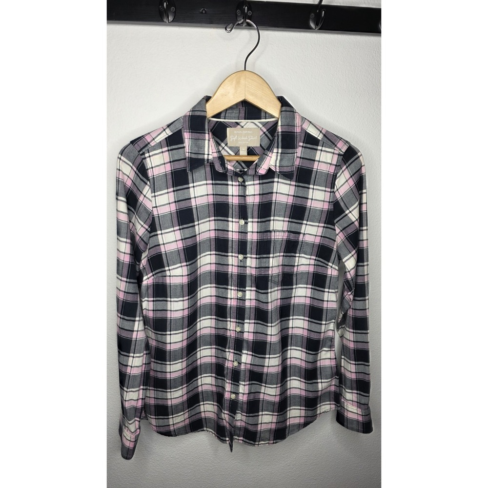 Banana Republic Shirt Womens Medium M Pink Navy Plaid Flannel Soft Wash Cotton